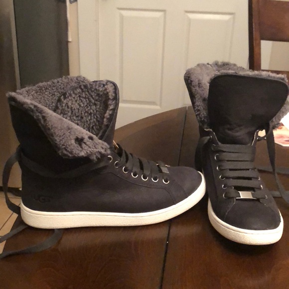 UGG Shoes - Ugg shearling sneakers barely worn